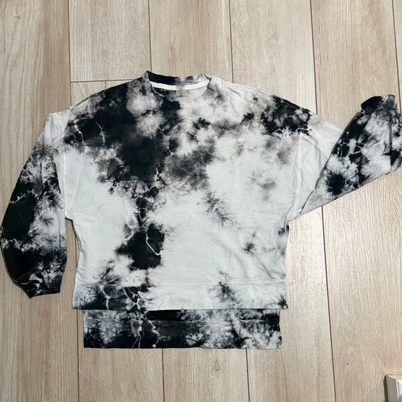 Electric & Rose Tops - Electric & Rose Tie Dye Sweatshirt Black White XS Cropped Pullover Lounge Top